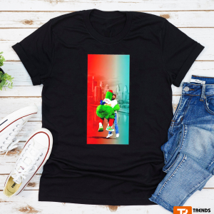 Jason Kelce Hug Philadelphia Phillies Mascot Phanatic T-shirt