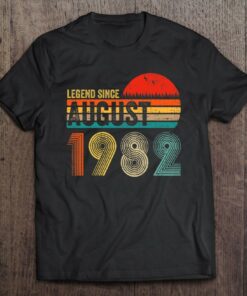 40 Years Old Retro Birthday Gift Legend Since August 1982 Birthday Party 1