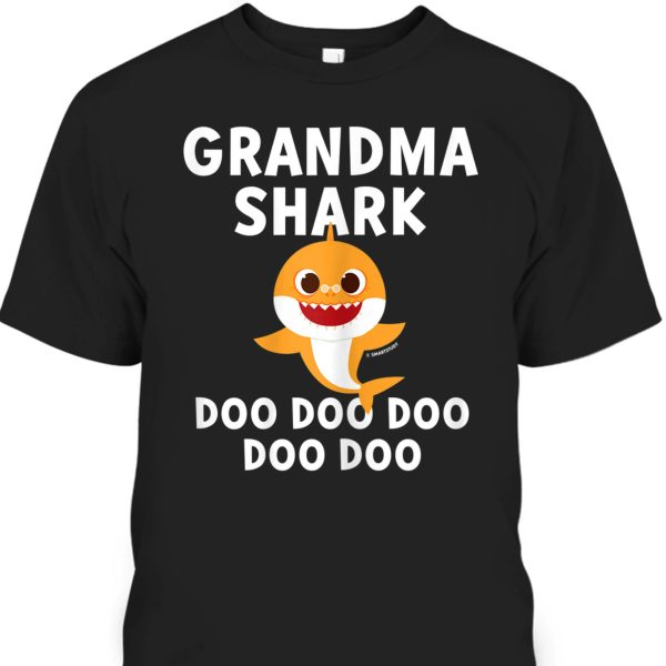 Mother’s Day T-Shirt Grandma Shark Doo Doo Doo