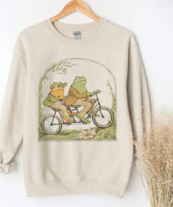 Frog And Toad Cottagecore Crewneck Sweatshirt 1 Frog And Toad Cottagecore Crewneck Sweatshirt 2
