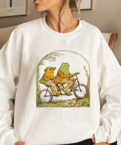 Frog And Toad Cottagecore Crewneck Sweatshirt 2 Frog And Toad Cottagecore Crewneck Sweatshirt 3