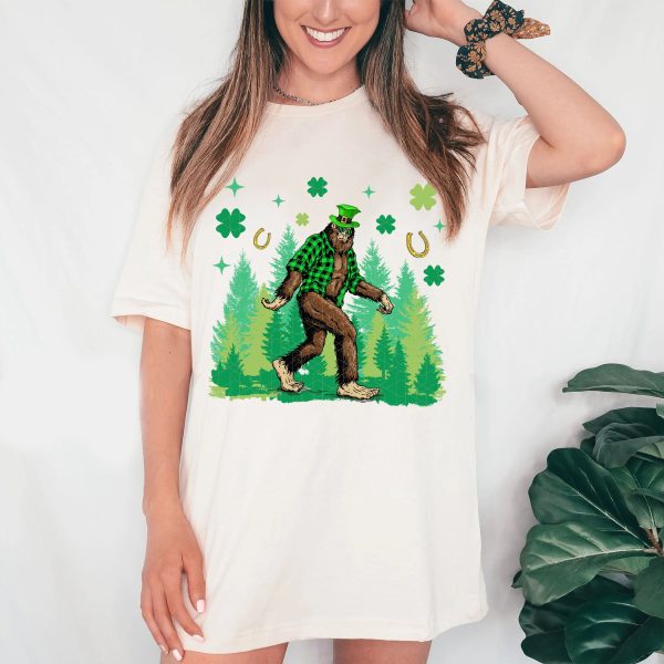 Funny Sasquatch Bigfoot St Patrick’s Day Shirt