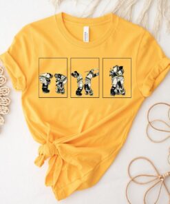 Goalie Hug Boston Hockey Shirt 1