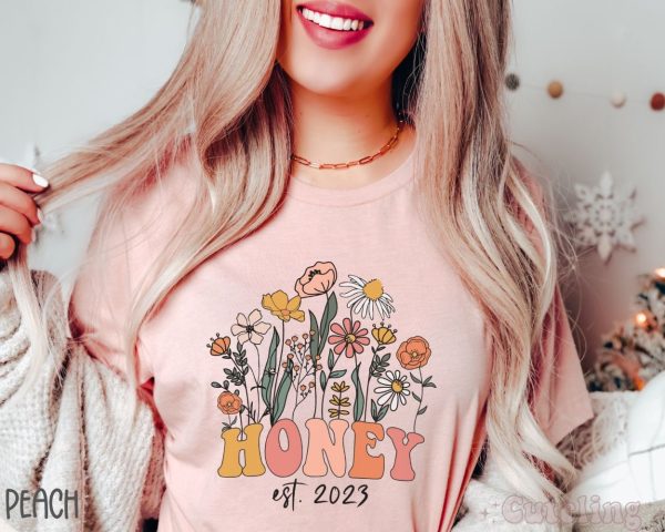 Honey Est 2023 Wildflowers Grandma Pregnancy Announcement Shirt