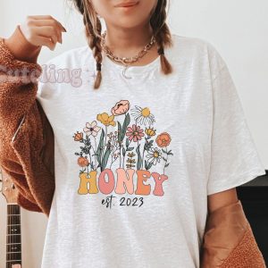 Honey Est 2023 Wildflowers Grandma Pregnancy Announcement Shirt 6