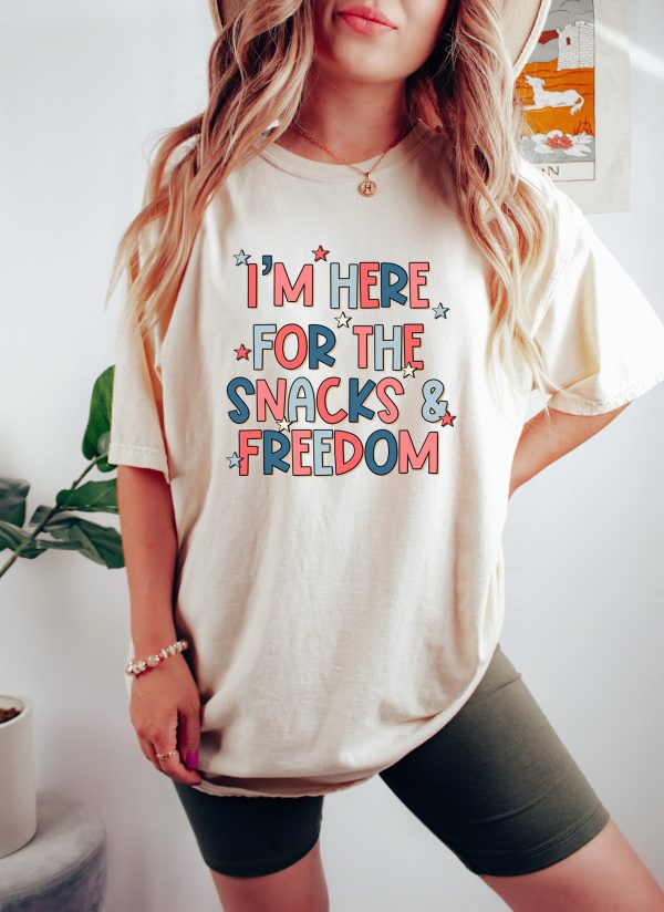 I’m Here For The Snacks And Freedom 4th Of July Shirt