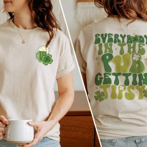 Irish Everybody In The Pub Getting Tipsy Funny St Pattys Day Sweatshirt 7