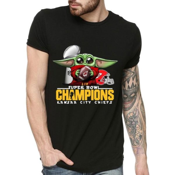 Baby Yoda Hug Super Bowl Champions Kansas City Chiefs Shirt Sweatshirt Hoodie Long Sleeve Tank