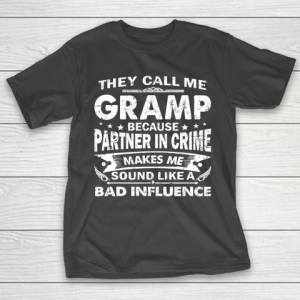 Father gift shirt Mens Funny They Call Me Gramp Distressed Father’s Gift T Shirt T-Shirt