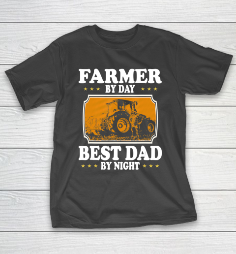 Father gift shirt Vintage Farmer by day best Dad by night lovers gifts father T Shirt T-Shirt