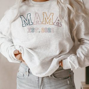 Mama Est Mom Established New To Be Crewneck Sweatshirt