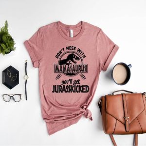 Mamasaurus Grandma Mothers Day New Mom Shirt