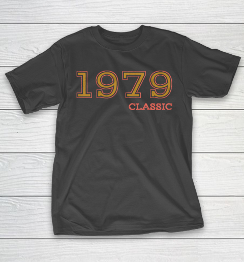Mother’s Day Funny Gift Ideas Apparel  39th Birthday Vintage T shirt, Classic 1979 Shirt, Gift Idea T-Shirt