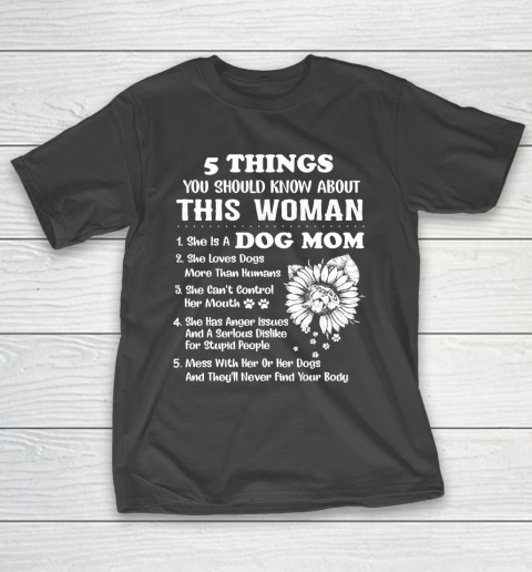 Mother’s Day Funny Gift Ideas Apparel  Cool Retro Dog Mom Fact Printed Shirt Pitbull Lovers Mom Bir T-Shirt