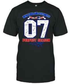 07 New England Patriots perfect season Tom Brady signature shirt 1