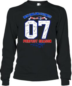07 New England Patriots perfect season Tom Brady signature shirt 2 07 New England Patriots perfect season Tom Brady signature shirt 3