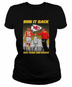 Kansas City Chiefs Mahomes and Andy Reid Run it back one team one vision signatures shirt 1 Kansas City Chiefs Mahomes and Andy Reid Run it back one team one vision signatures shirt 2
