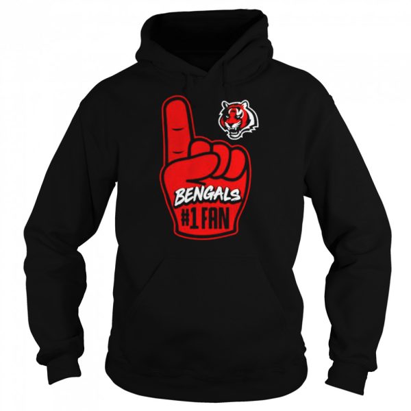 Cincinnati Bengals Infant Hand-Off shirt