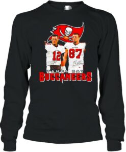 Rob Gronkowski And Tom Brady Tampa Bay Buccaneers Signatures shirt 2 Rob Gronkowski And Tom Brady Tampa Bay Buccaneers Signatures shirt 3