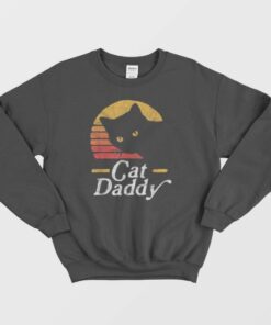 Cat Daddy Vintage Eighties Style Cat Retro Distressed Sweatshirt 1