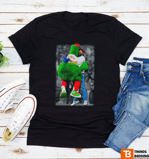 Jason Kelce And Philly Phanatic Hug Unisex Tee