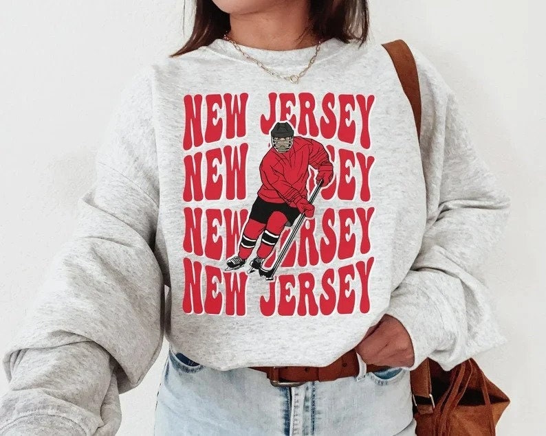 New Jersey Devils Ice Hockey Vintage Graphic Sweatshirt