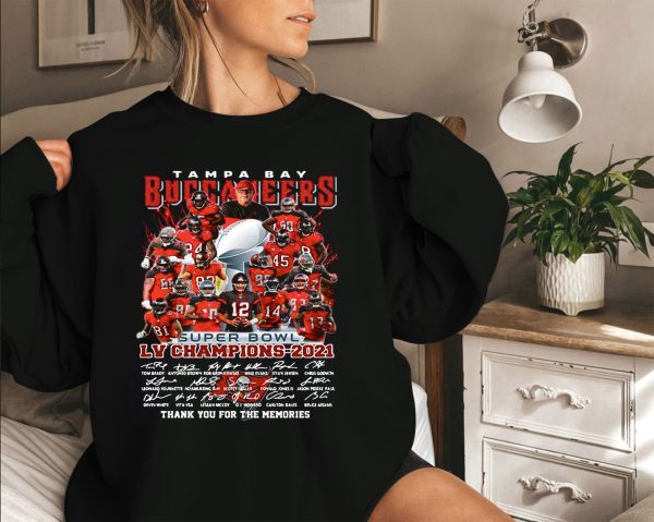 Tampa Bay Buccaneers Super Bowl Liv Champions 2021 Signatures Sweatshirt