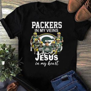 The Packers 2021 In My Veins Jesus Heart Signatures T Shirt