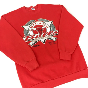 Vintage 90’s Chicago Bulls Crewneck Graphic Sweatshirt