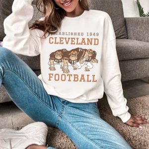 Vintage Cleveland Browns Crewneck Retro Style Football Apparel