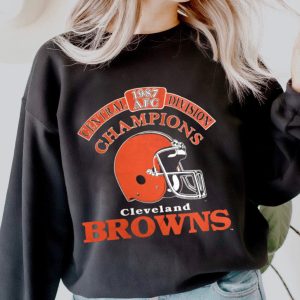 Vintage Cleveland Browns Dawg Pound Football Fan Gear Apparel Crewneck Sweatshirt 1