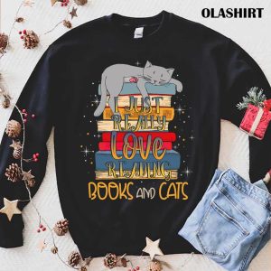 Book Lover Shirt, I just really love reading books and cats shirt