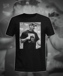 Holmes Pulling Hilarious T-Shirt 1 Holmes Pulling Hilarious T Shirt 2