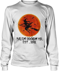 Witch salem broom co est 1692 Sweatshirt 1