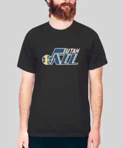 Vintage Basketball Utah Jazz Hoodie 1 Vintage Basketball Utah Jazz Hoodie 2