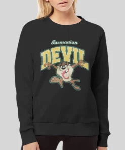 Vintage Tazmanian Devil Hoodie 4