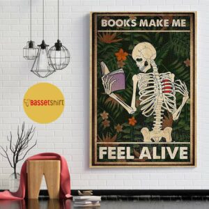 Books make me feel alive poster 1