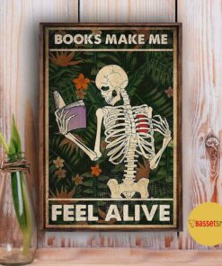 Books make me feel alive poster 3