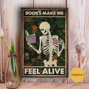 Books make me feel alive poster 3