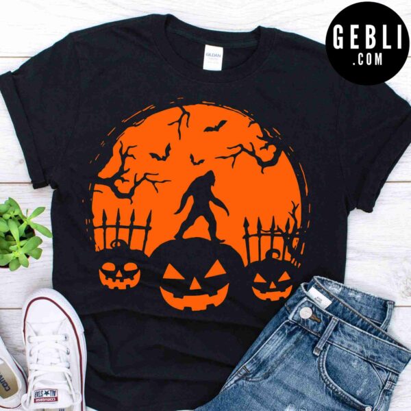 Halloween Pumpkins Bigfoot Shirt